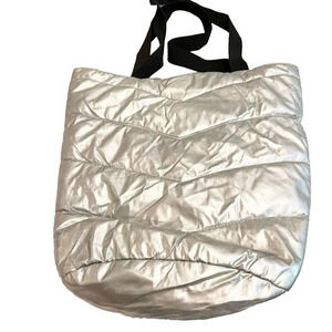 Piper & Blue Metallic Silver Quilted Zipper Tote Bag Puffer Modern Workout